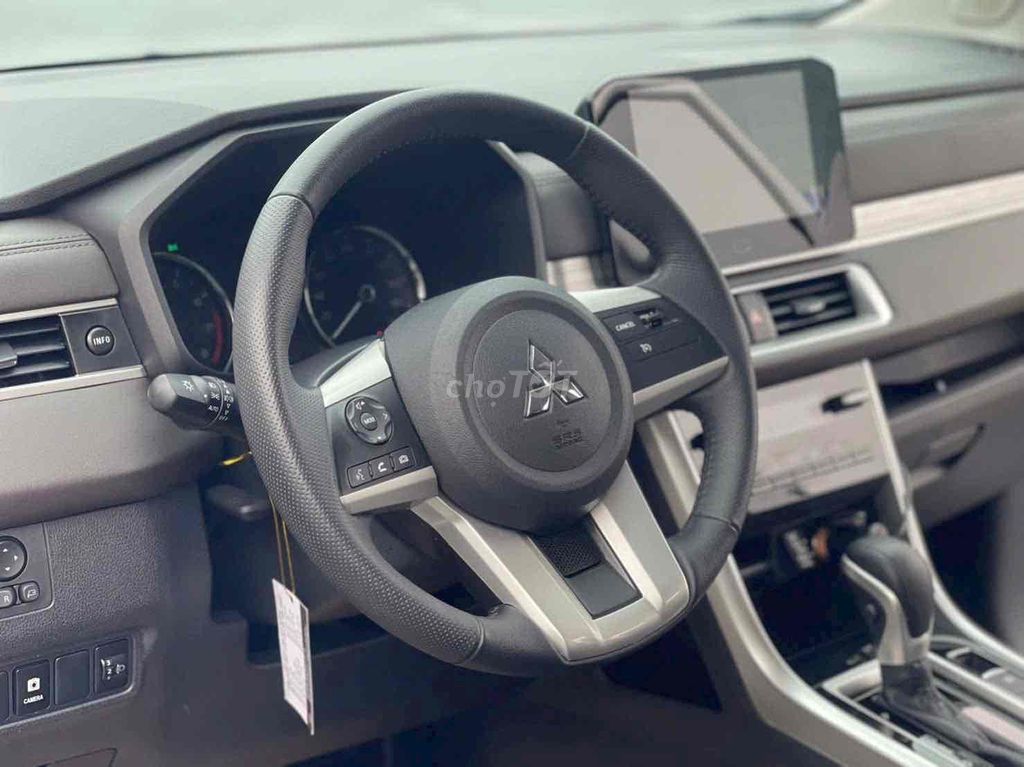 Em cần bán Xpander 2024 Premium siêu đẹp mới khét. Mua bán Ô tô tại Quận Cầu Giấy Hà Nội được đăng bởi TRUNG HIẾU AUTO hình 8