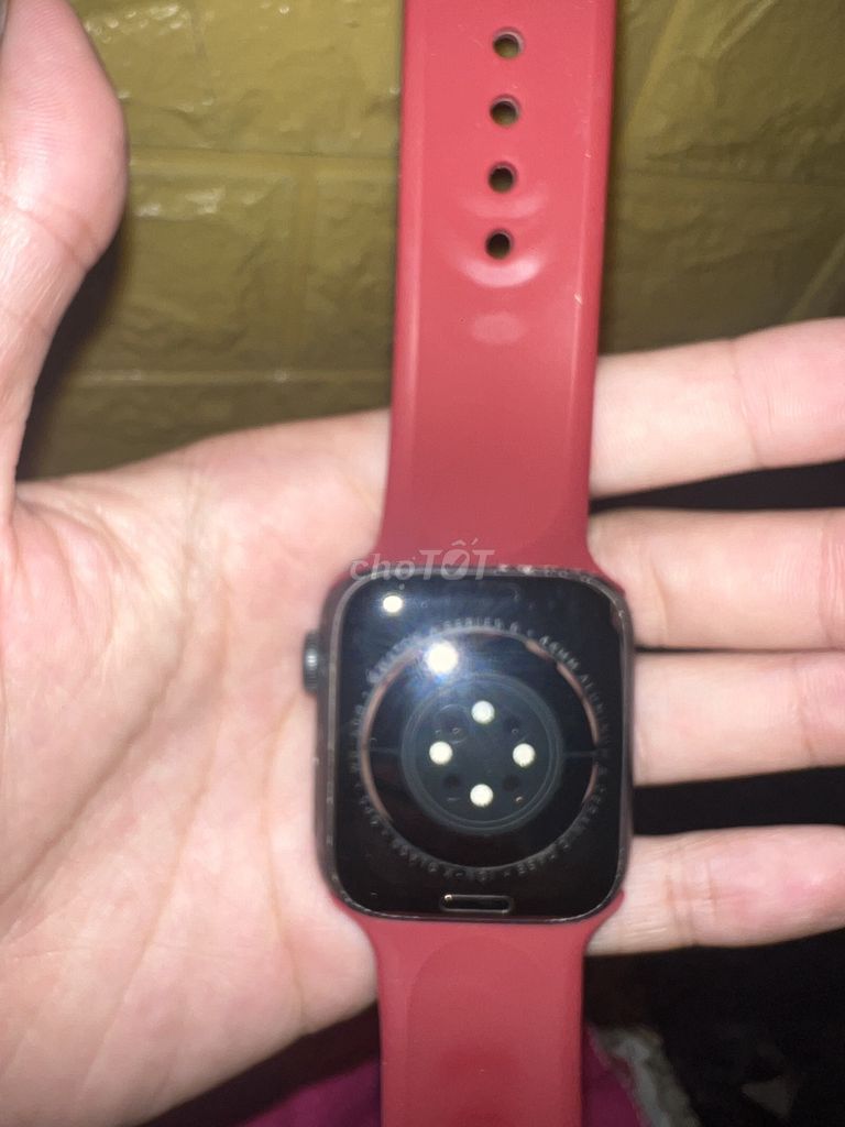 Apple Watch SE Đỏ Cả nam và nữ. Mua bán Thiết bị đeo thông minh tại Quận 7 Tp Hồ Chí Minh được đăng bởi Ti Qua hình 1