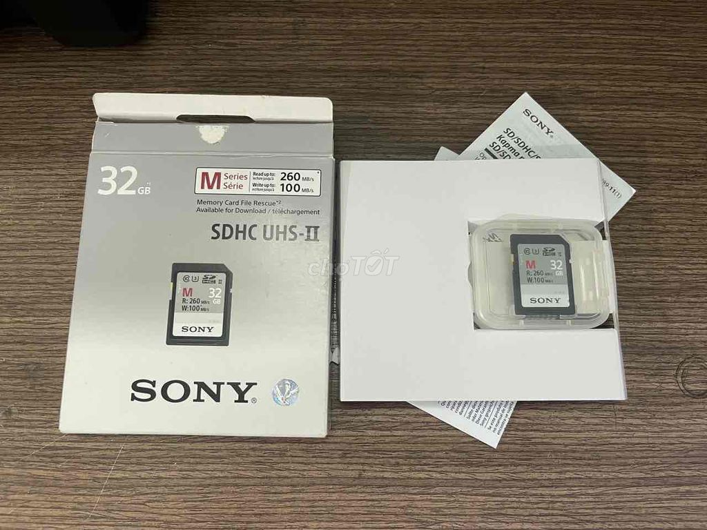 Thẻ nhớ SD Sony M 32Gb 260mb và SD 128Gb 150mb