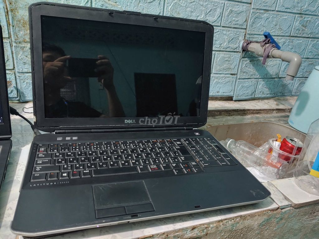 laptop cấu hình mạnh màng đẹp không giật lác