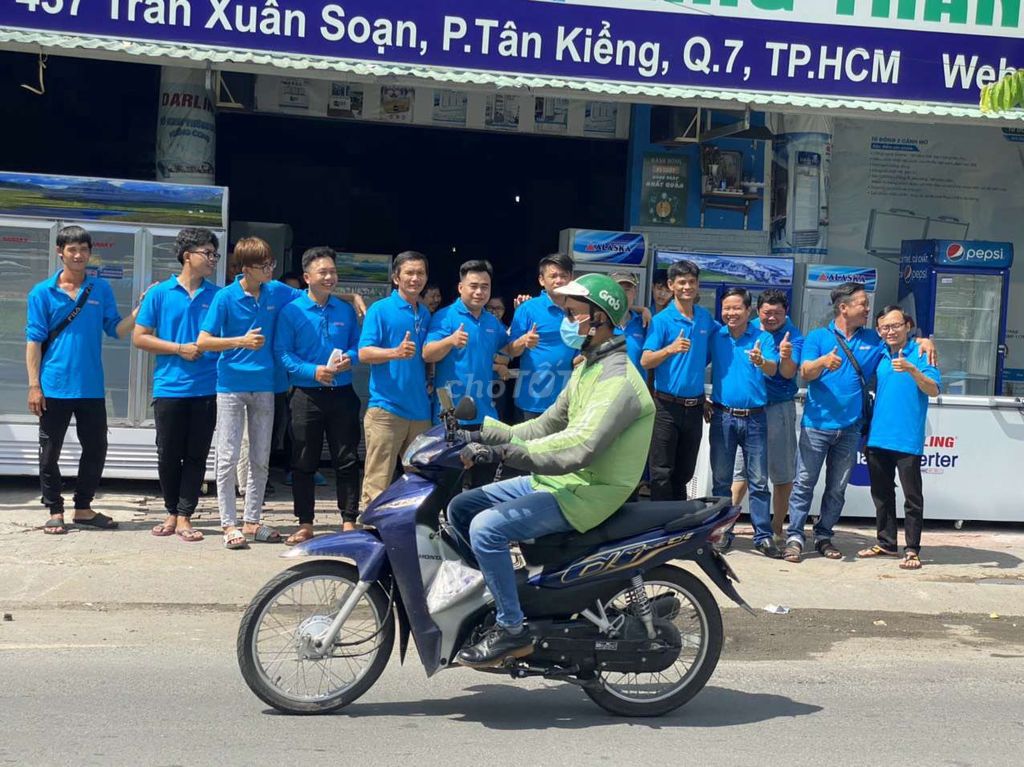 Tuyển Thợ Điện Lạnh