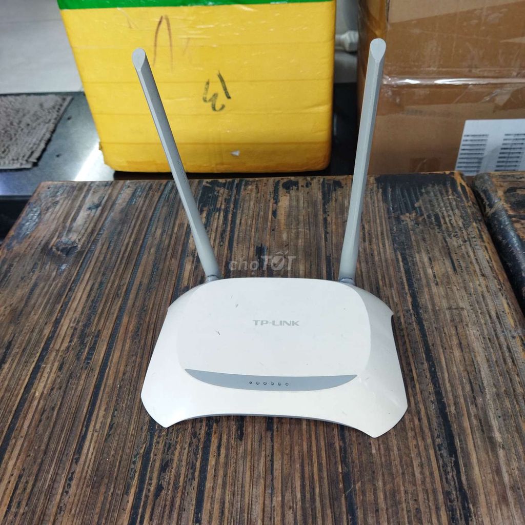 Phát wifi Tplink 842 tốc độ 300mbps 2 râu.