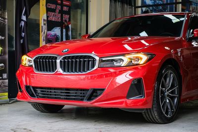 BMW 320i Sportline 2025 Đỏ 9,000 km