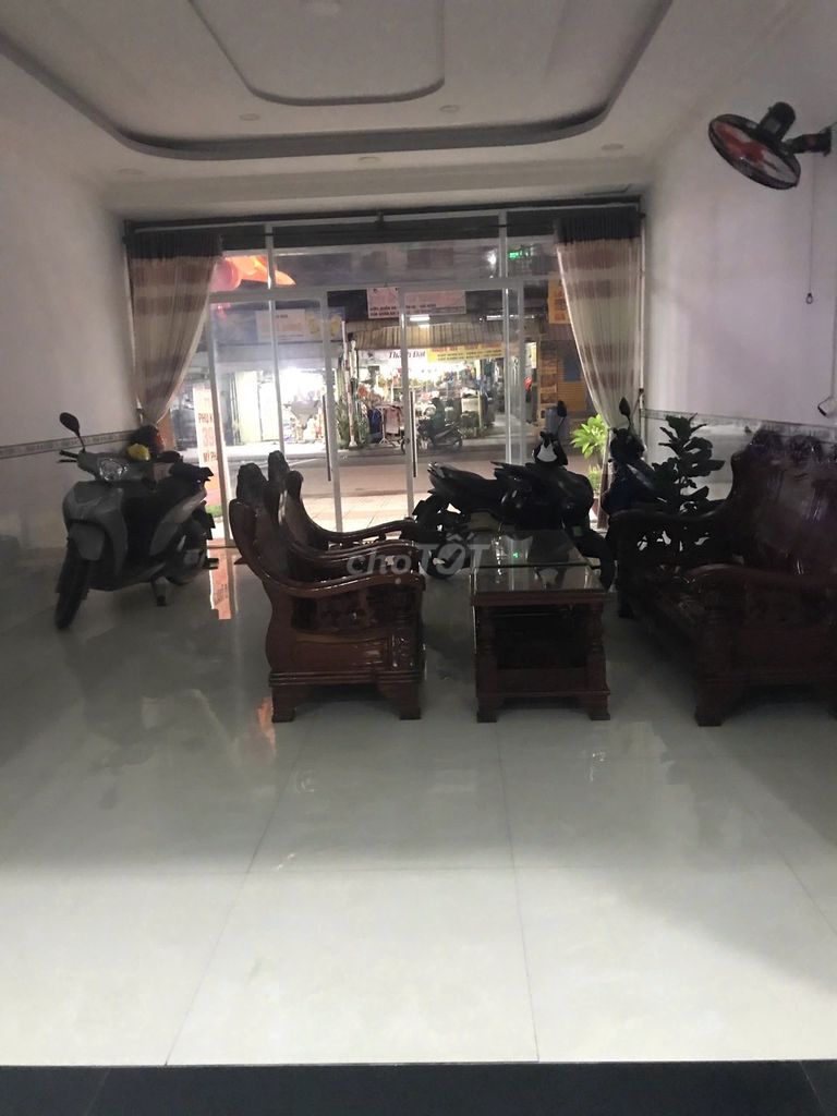 CHO THUÊ NHÀ 170M2, 9 PHÒNG MẶT TIỀN KINH DOANH