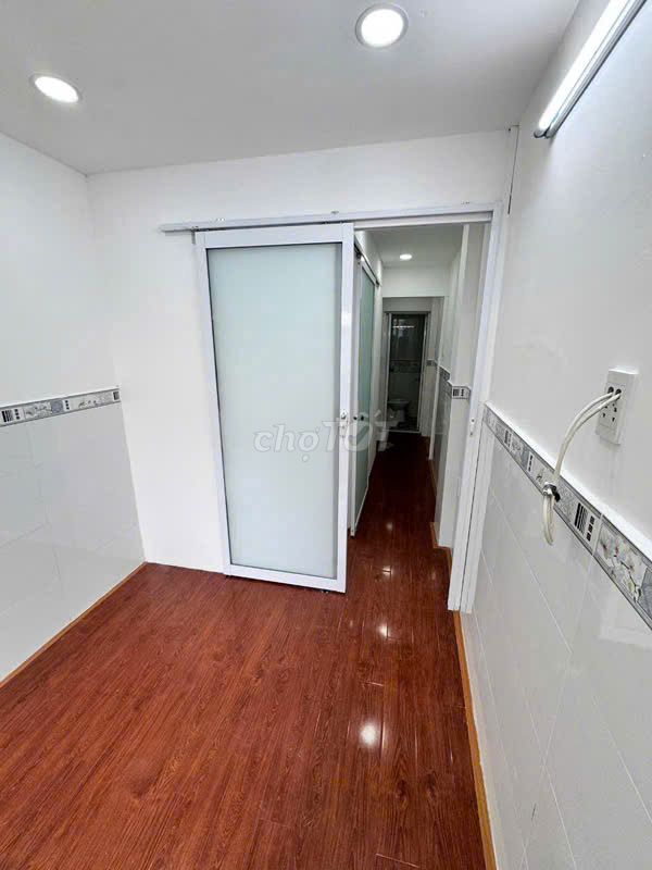 BÁN NHÀ BÌNH THẠNH NHỈNH 2 TỈ, SÁT QUẬN 1, DỌN VÀO Ở NGAY. Mua bán nhà ở tại Quận Bình Thạnh Tp Hồ Chí Minh được đăng bởi Phúc Khoa hình 1