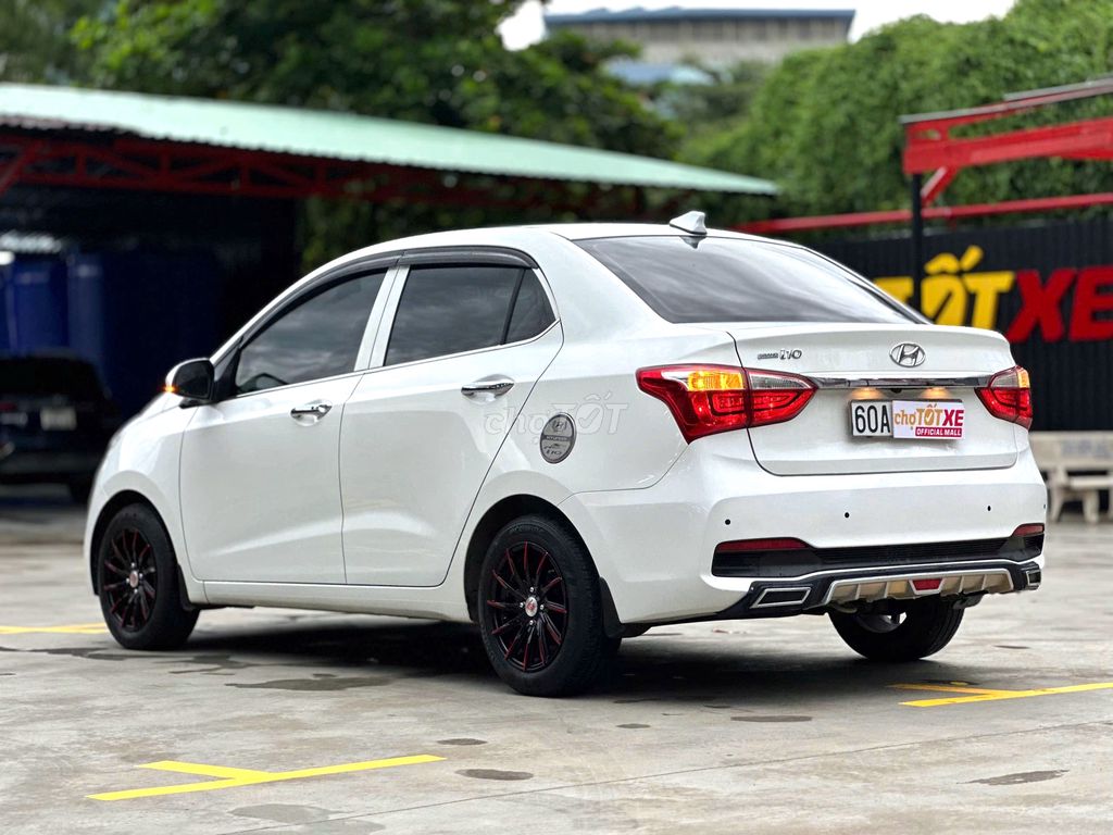 SIÊU CỌP Hyundai i10 1.2MT Sedan 2020 19,000km Zin