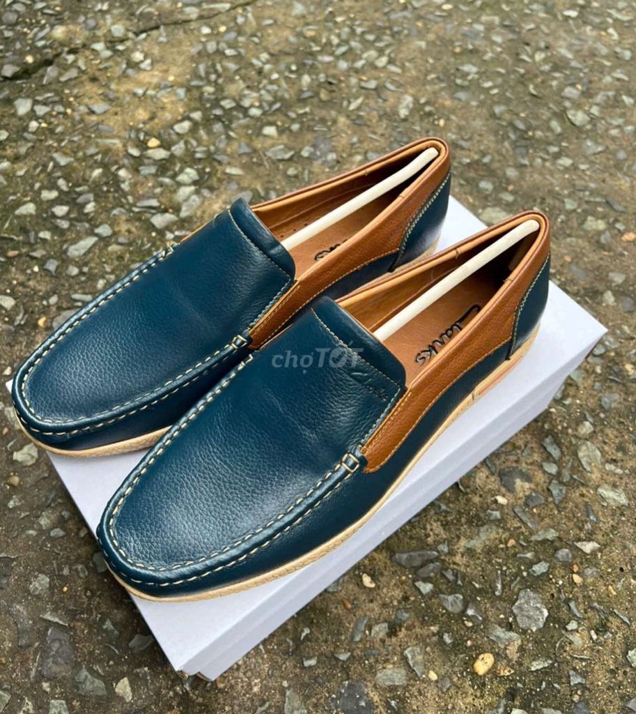 Clarks xanh dương