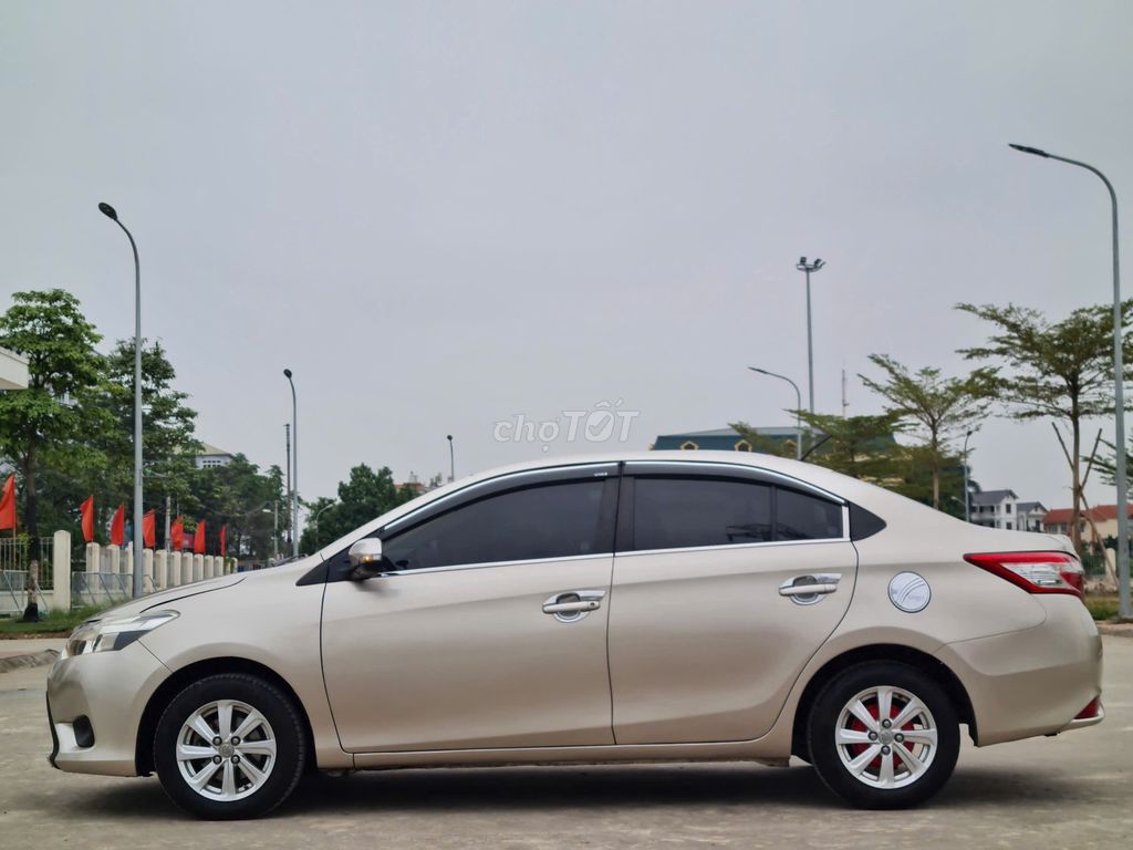 Nhà có sử dụng Vios lăn bánh 2O16 đẹp như 2O2O