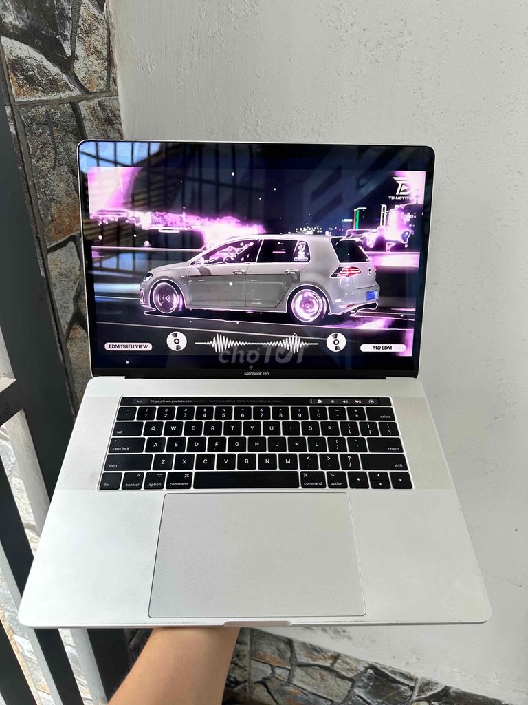 Macbook Pro 2017 i7/16GB/512GB vga 4Gb 15in retina. Mua bán Laptop tại Quận Ninh Kiều Cần Thơ được đăng bởi Nk Store cần thơ hình 1