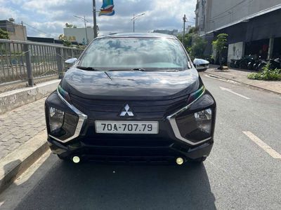 Mitsubishi Xpander 7 chỗ số sàn màu Đen