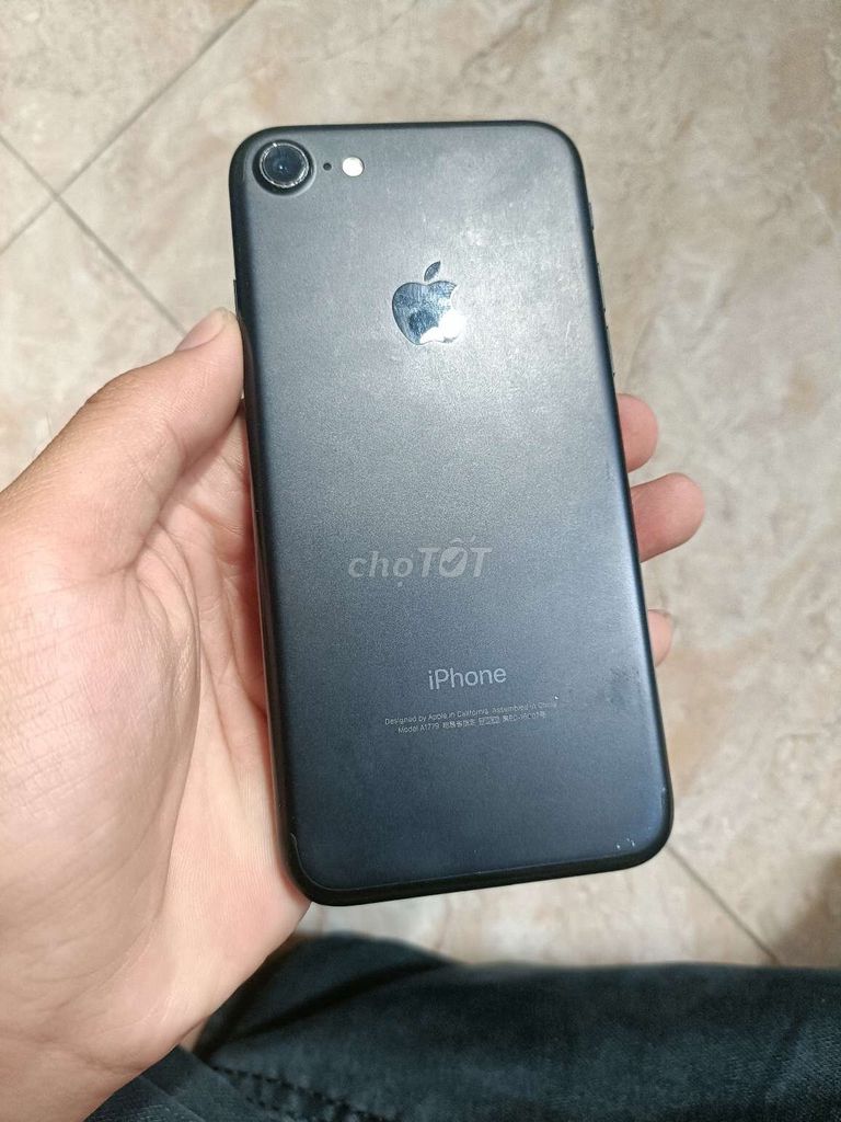 Apple iPhone 7 32GB Đen Đã sử dụng. Mua bán Điện thoại tại Thị xã Phú Mỹ Bà Rịa - Vũng Tàu được đăng bởi Nguyễn Việt Trung hình 1