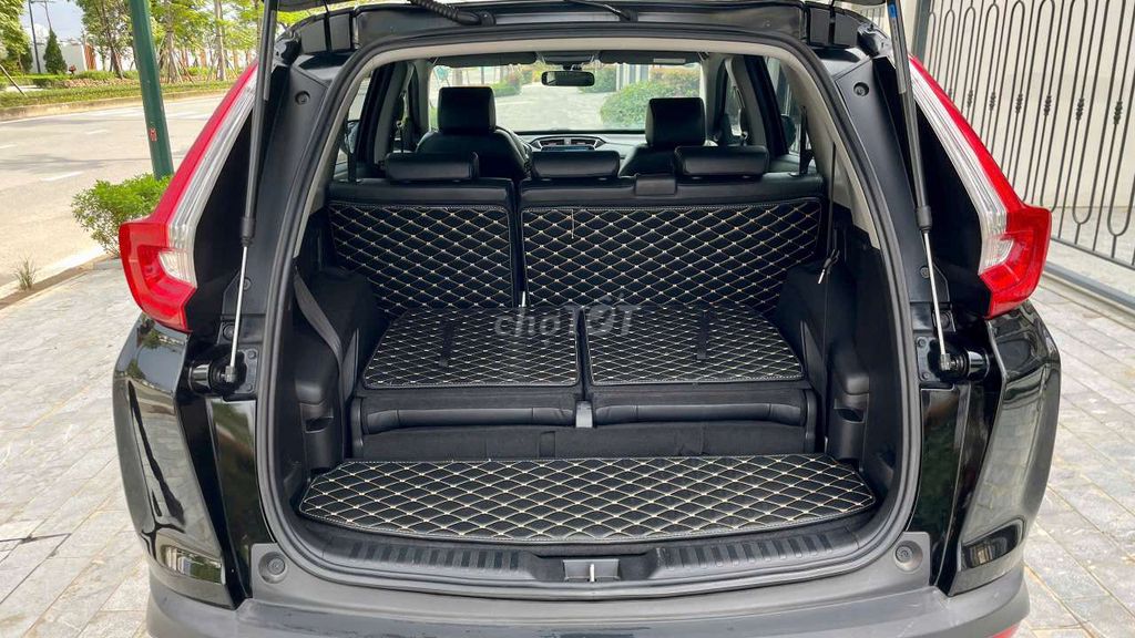 HONDA CRV G 2018 odo chuẩn 5v xe đẹp tuyệt đối. Mua bán Ô tô tại Quận Bắc Từ Liêm Hà Nội được đăng bởi Trung Auto 26 Phạm Văn Đồng hình 6