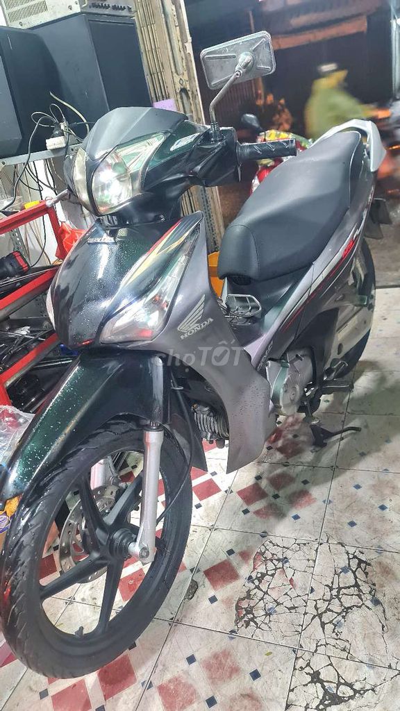 Honda Future 125 FI черный, серый