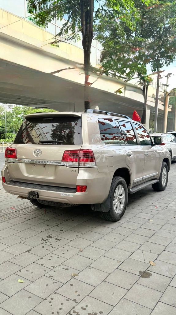 Toyota Land Cruiser 2016 VX 4.6 V8 - 89000 km. Mua bán Ô tô tại Quận Bắc Từ Liêm Hà Nội được đăng bởi Mr Hợi  hình 6
