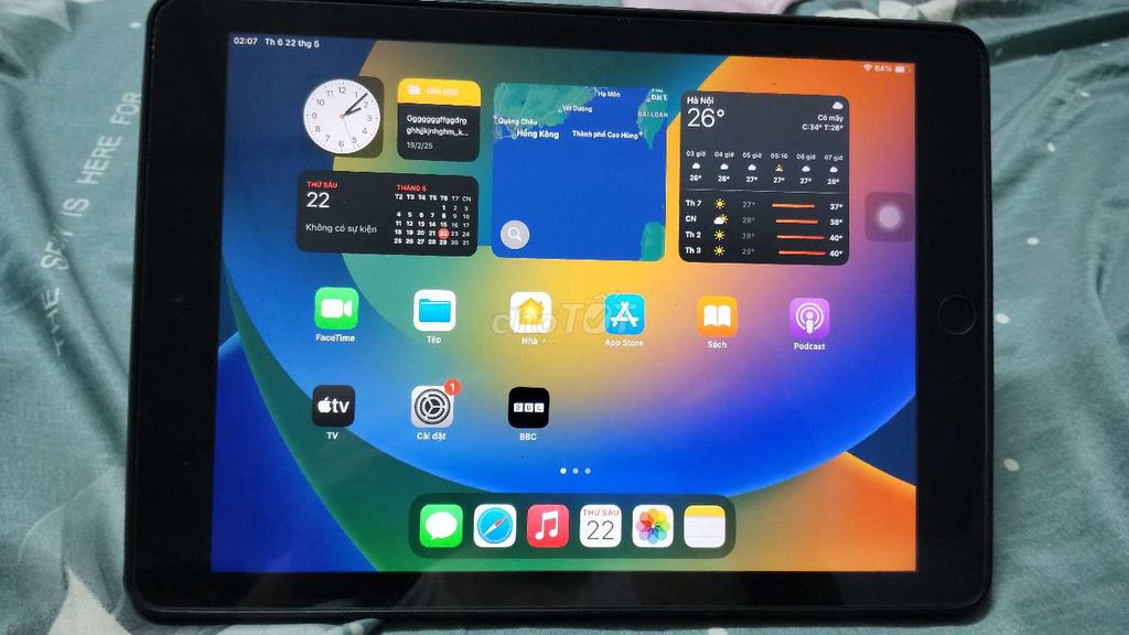 Apple iPad (thế hệ 6) 9.7 inch 128GB. Mua bán Máy tính bảng tại Quận 3 Tp Hồ Chí Minh được đăng bởi Trần Lâm Vinh hình 1