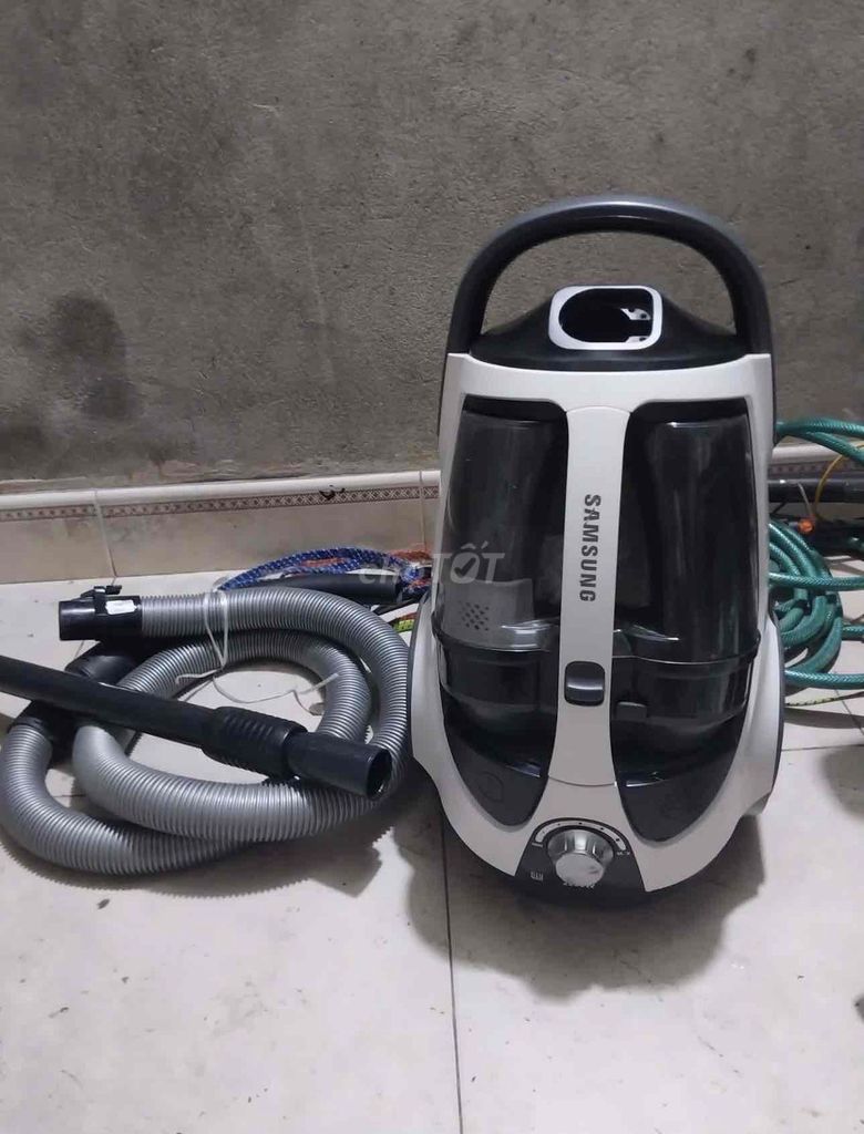 Máy hút bụi Samsung Trắng đen Likenew 99%. Mua bán Nội thất, đồ gia dụng khác tại Quận Hồng Bàng Hải Phòng được đăng bởi Hải Yến hình 1