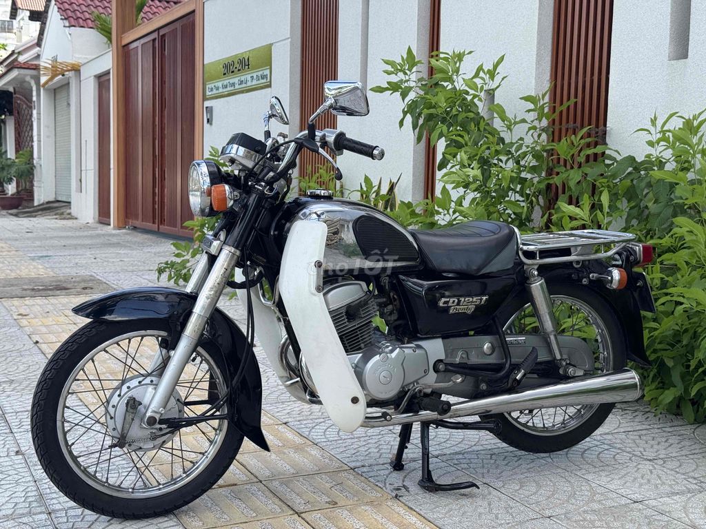 Hon Da CD 125 Xe nguyên rin máy êm ru bs 51. Mua bán Xe máy tại Quận Cẩm Lệ Đà Nẵng được đăng bởi 153 Đường 2 tháng 9 Hoà cường Tp Đà Nẵng  hình 4