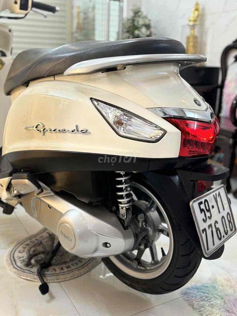 Grande Fi (Trùm mền) Bstp Đẹp mới 98% Zin. Mua bán Xe máy tại Quận 4 Tp Hồ Chí Minh được đăng bởi Huy hình 5