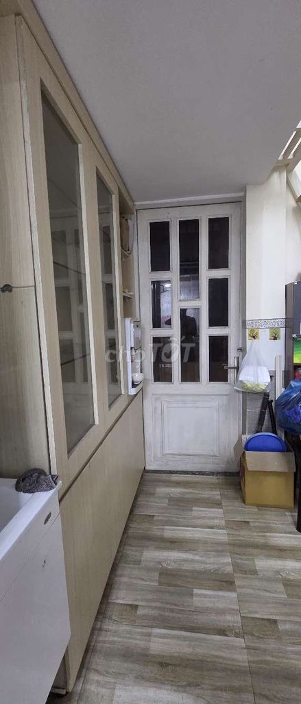 Phòng trọ lối đi riềng