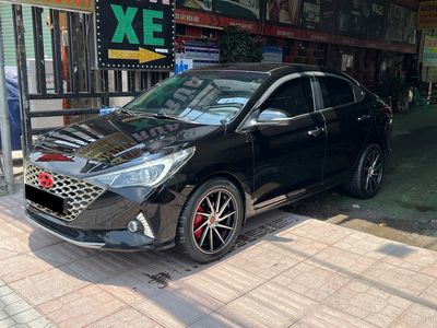 Hyundai Accent model 2022 số tự động màu đen