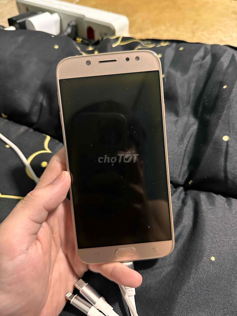 Samsung Galaxy J7 Pro Vàng 32GB. Mua bán Điện thoại tại Quận 7 Tp Hồ Chí Minh được đăng bởi Trần Vũ Bình hình 1