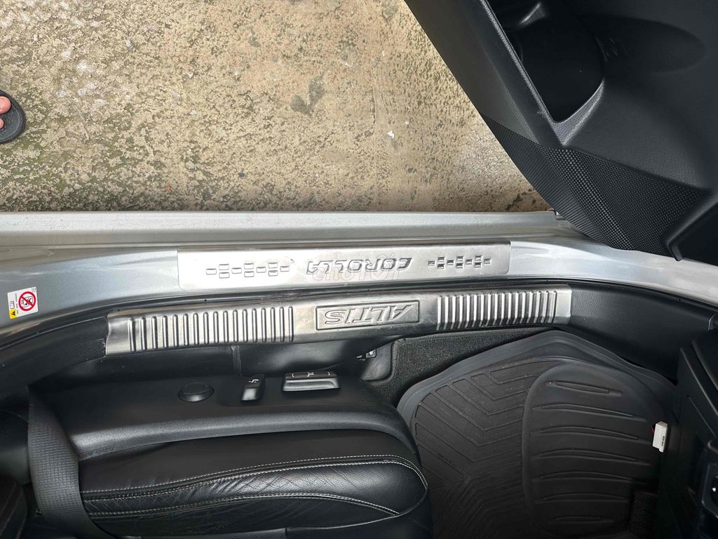 Toyota Corolla Altis 2017 2.0V AT. Mua bán Ô tô tại Thành phố Thủ Đức Tp Hồ Chí Minh được đăng bởi minh nguyễn hình 7