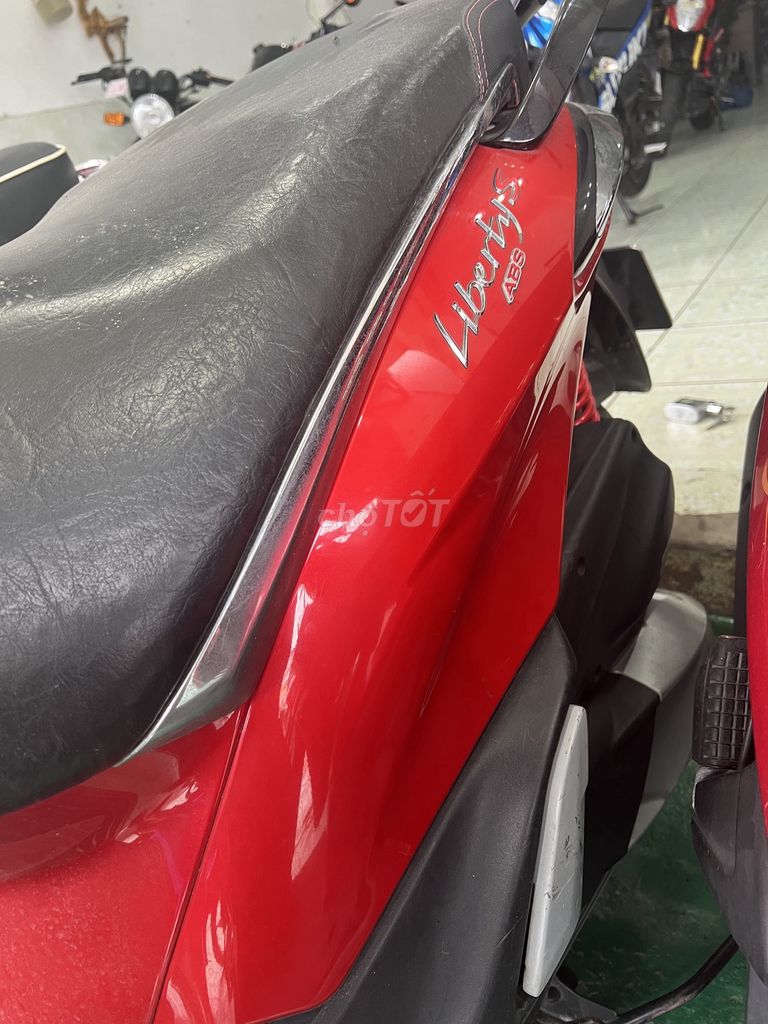 Libety ABS đồng giá Vespa.Prima. Mua bán Xe máy tại Thành phố Thủ Đức Tp Hồ Chí Minh được đăng bởi Hoàng gia moto hình 4