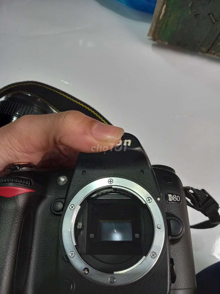 Em cần bán bộ máy ảnh Nikon chụp đẹp này