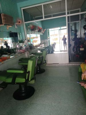 Cần sang tiệm hớt tóc máy lạnh (bao cọc nhà).. Mua bán văn phòng, mặt bằng kinh doanh tại Quận Bình Tân Tp Hồ Chí Minh được đăng bởi Chị Phương