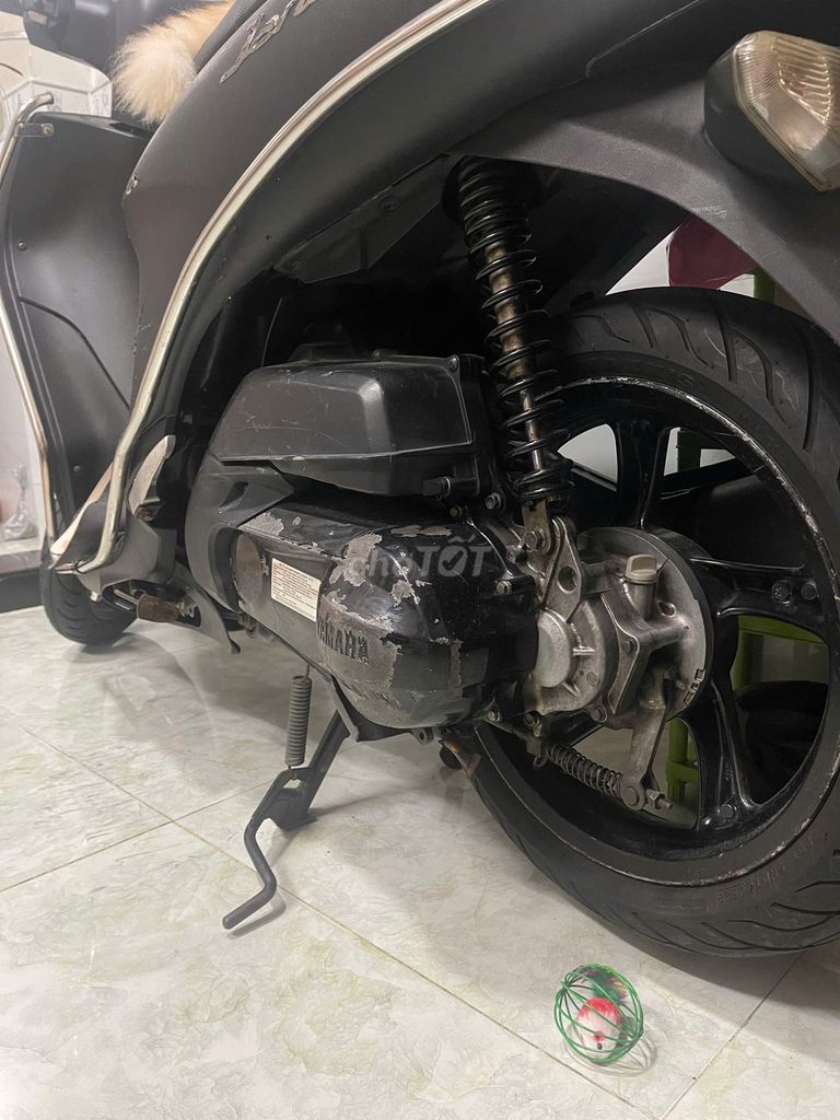 Xe tay ga Yamaha Janus 2017 màu đen cũ. Mua bán Xe máy tại Quận Bình Tân Tp Hồ Chí Minh được đăng bởi Trần Ngọc Liên hình 3