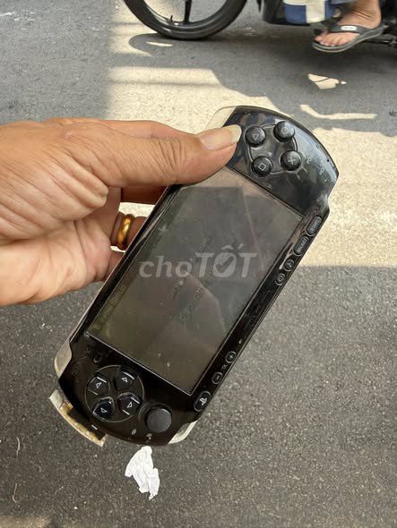 Máy chơi game Sony PSP Đen Cũ, lỗi nút. Mua bán Thiết bị chơi game tại Quận Tân Bình Tp Hồ Chí Minh được đăng bởi Hội Đồ Điện Tử hình 1