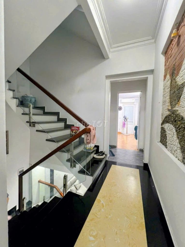Chính chủ bán nhà Phố Thiên Lôi, 3 ô tô tránh, 3 mặt ngõ, 47m2, 4 tầng