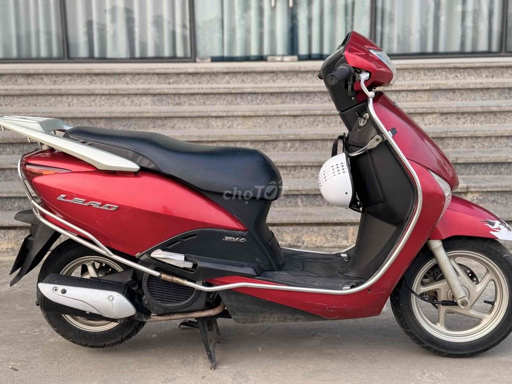 honda lead đỏ xe đẹp như mới, máy nguyên bản. Mua bán Xe máy tại Quận Nam Từ Liêm Hà Nội được đăng bởi Cường nguyễn hình 2
