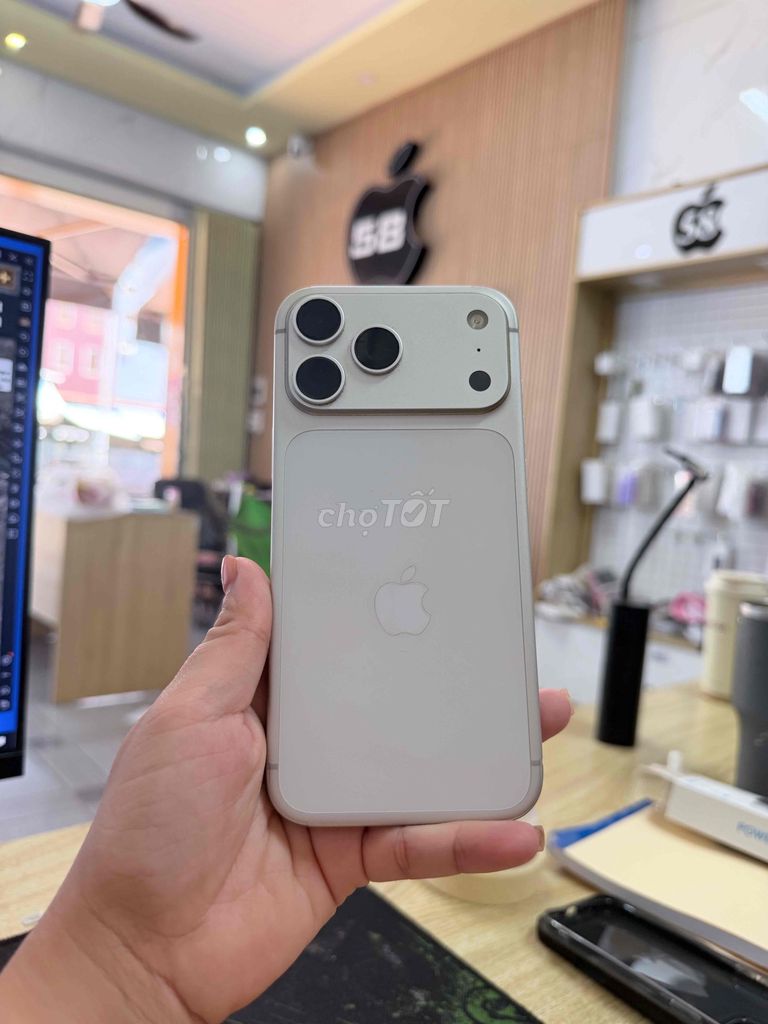 Apple iPhone 17 Pro Max Trắng 99% T12/2026. Mua bán Điện thoại tại Huyện Cư M'gar Đắk Lắk được đăng bởi Nguyễn Huệ Hồng hình 1
