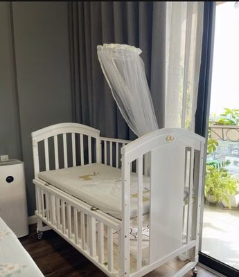 Thanh lý nôi cũi Chilux + đệm xơ dừa New. Mua bán Mẹ và bé tại Quận 7 Tp Hồ Chí Minh được đăng bởi Nga Trần