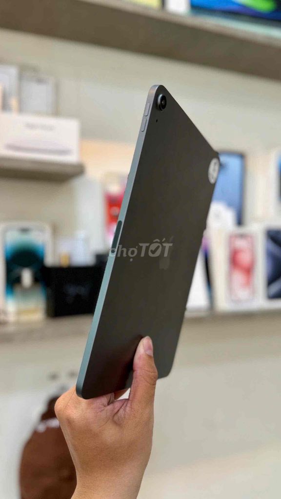 Apple iPad Air 5 WiFi Xám 11 inch Đã sử dụng. Mua bán Máy tính bảng tại Quận 1 Tp Hồ Chí Minh được đăng bởi Minh Quang ThePhoneStore  hình 1