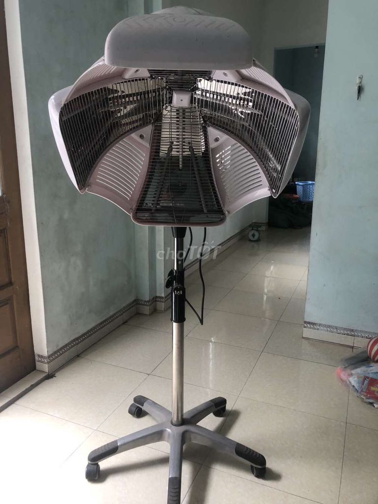Máy kích nhiệt tóc Trắng đang dùng tốt. Mua bán Đồ chuyên dụng, Giống nuôi trồng tại Thành phố Nam Định Nam Định được đăng bởi Đoàn Ngọc Minh hình 1