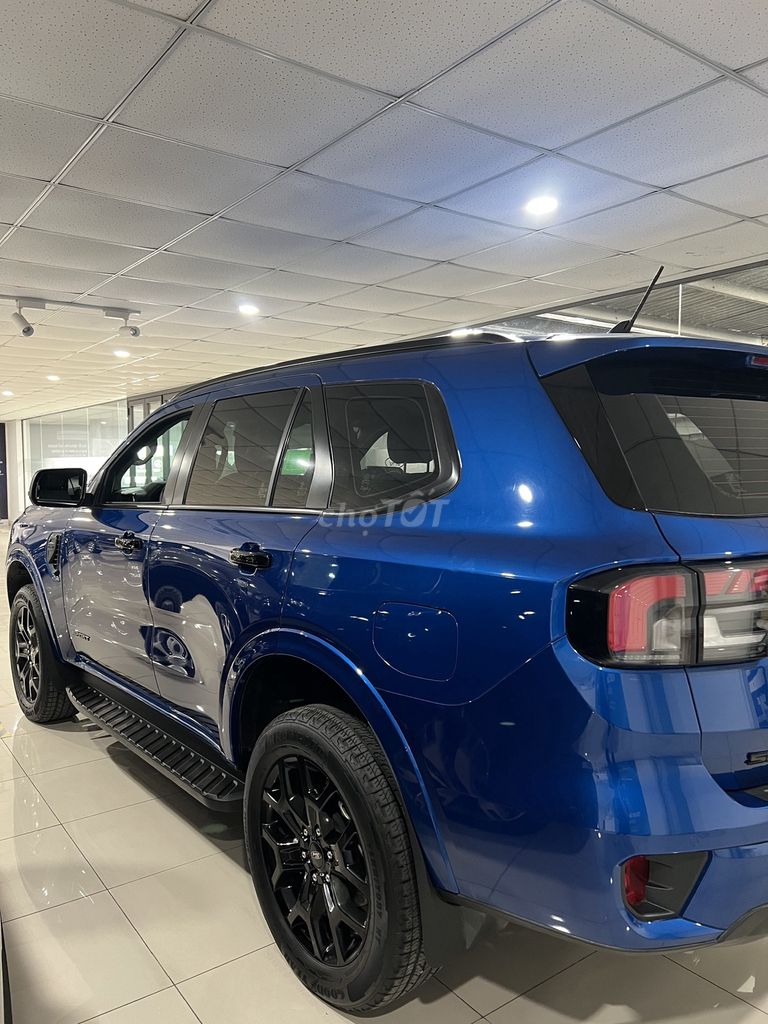 Ford Everest 2023 Sport 2.0L 4x2 AT - 39000 km. Mua bán Ô tô tại Quận Tân Bình Tp Hồ Chí Minh được đăng bởi Thế Quang Sài Gòn Ford hình 1