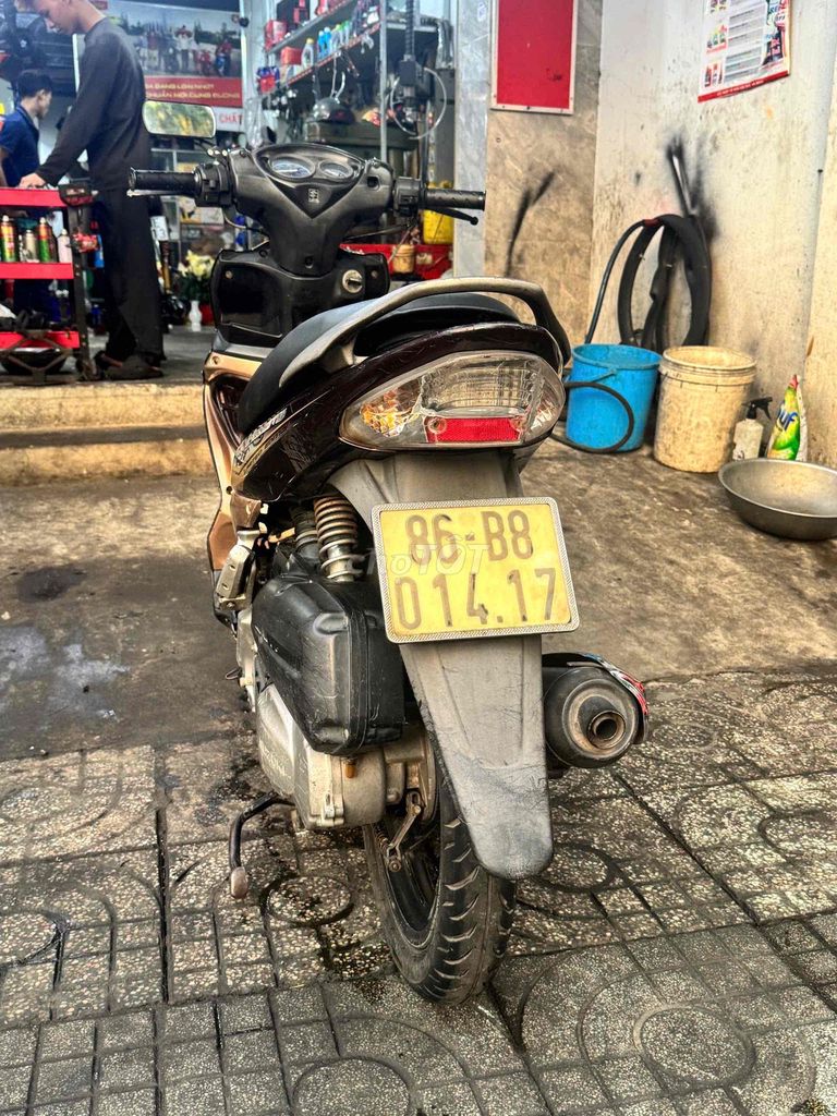 Suzuki Hayate màu Nâu vàng. Mua bán Xe máy tại Quận Tân Phú Tp Hồ Chí Minh được đăng bởi Lê Hoàng hình 7