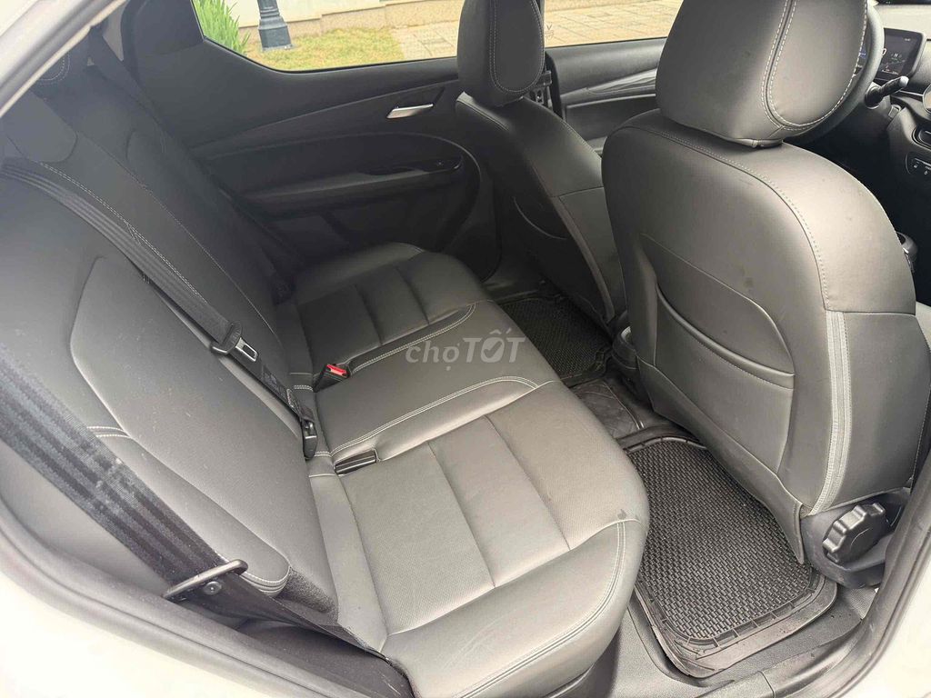 VinFast VF5 Plus 2025 Trắng 20000 km. Mua bán Ô tô tại Quận Hai Bà Trưng Hà Nội được đăng bởi Mr Thọ hình 7