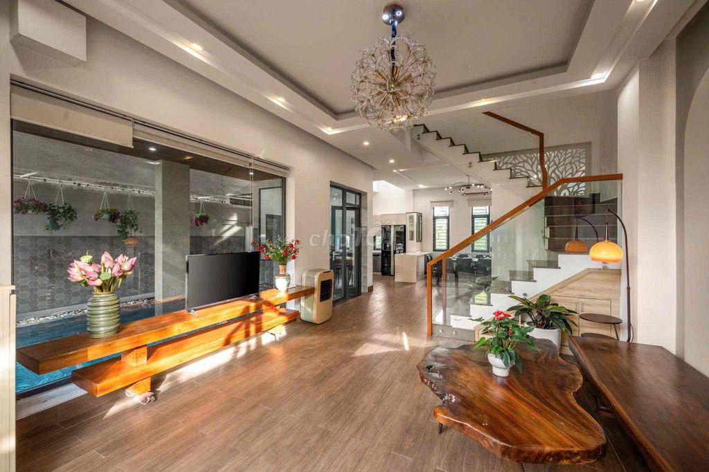 Cho thuê nhà 6 phòng ngủ tại Sơn Trà, Đà Nẵng — ảnh 8