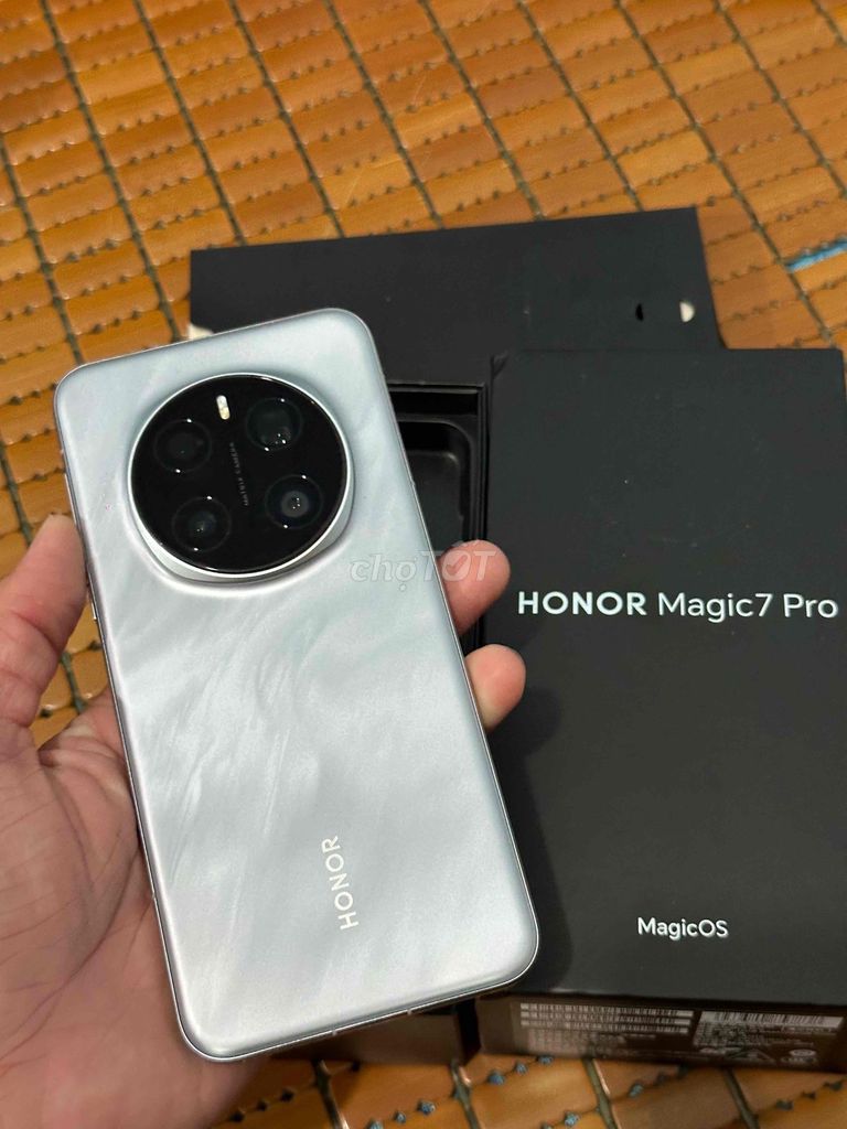 Honor Magic7 Pro 12GB/256GB Bạc fullbox 99 bán ạ. Mua bán Điện thoại tại Thành phố Thủ Dầu Một Bình Dương được đăng bởi Hoàng hải hình 1