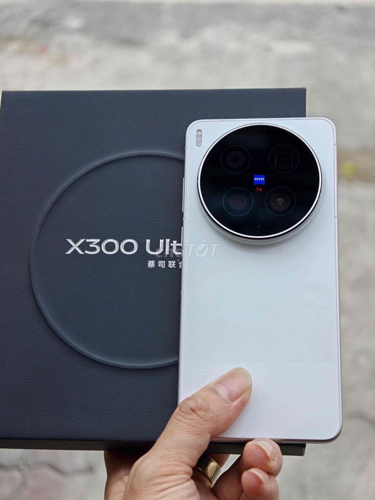 Vivo X300 Ultra 16GB/512GB Trắng Likenew N.Địa. Mua bán Điện thoại tại Quận Đống Đa Hà Nội được đăng bởi Quý Hoàng hình 1