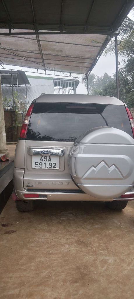 Ford Everest 2013 Số sàn Bạc. Mua bán Ô tô tại Huyện Bảo Lâm Lâm Đồng được đăng bởi Nhung hình 1