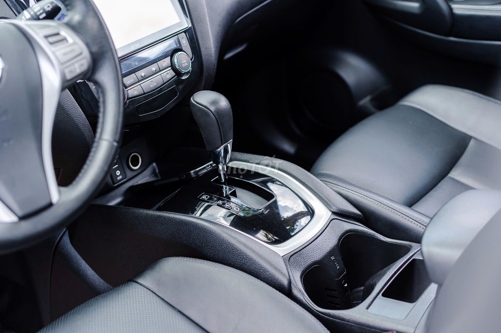 Nissan X trail 2019 V Series 2.0 SL Premium. Mua bán Ô tô tại Quận Cầu Giấy Hà Nội được đăng bởi Quân Q Auto hình 5