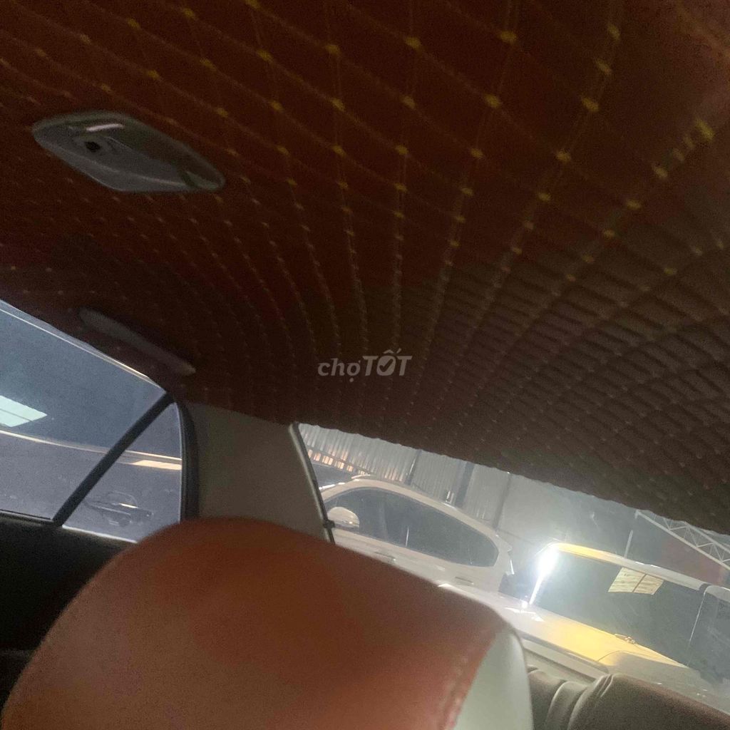 Ford Laser 2000 photo 5