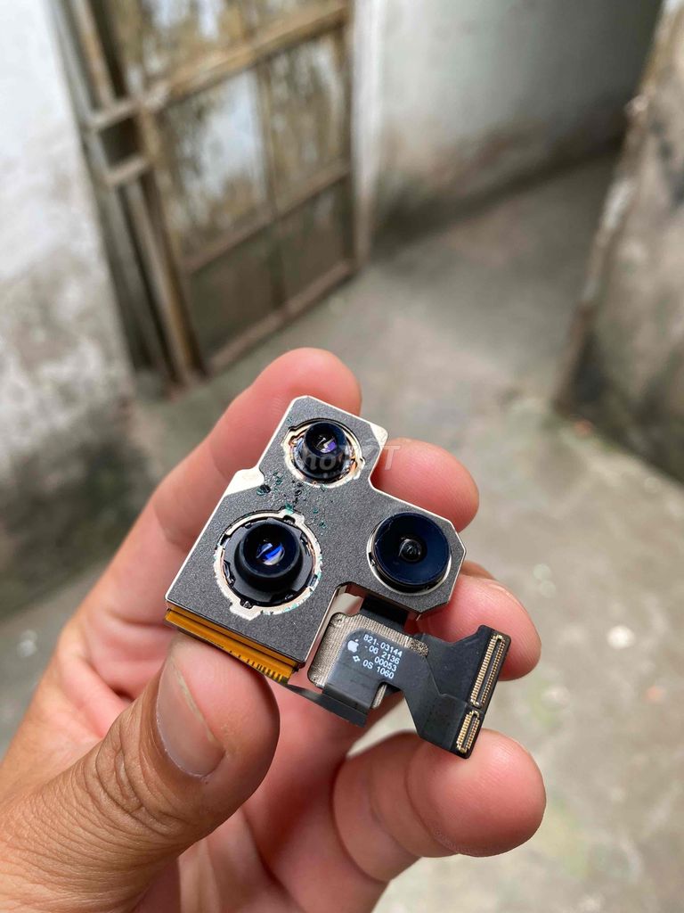 Bán 2 camera sau 13 promax zin phấn