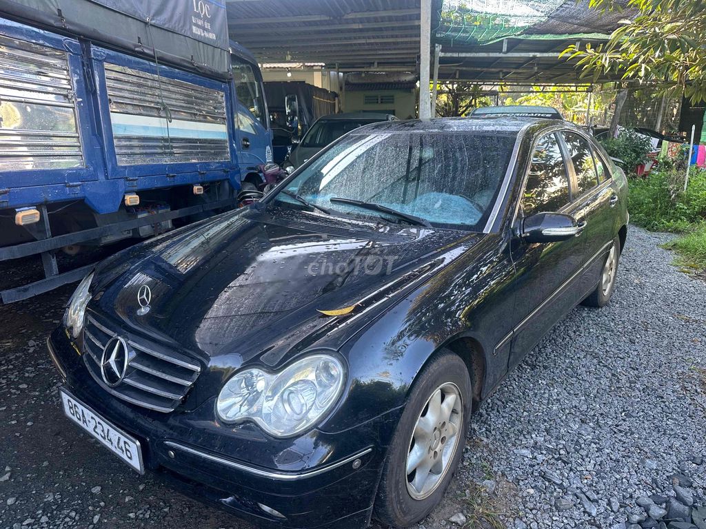 Mercedes Benz C Class 2004 C180K số tự động. Mua bán Ô tô tại Huyện Bàu Bàng Bình Dương được đăng bởi Trần Văn Quang hình 1