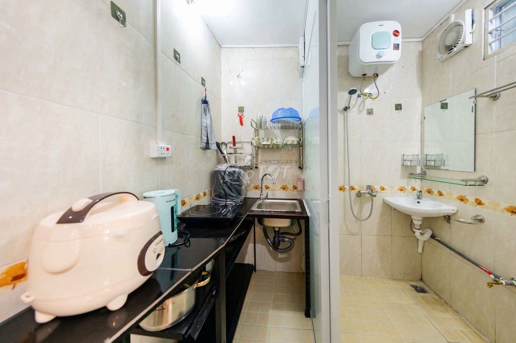 Phòng trọ khép kín Hoàng Hoa Thám, Ba Đình, full nội thất