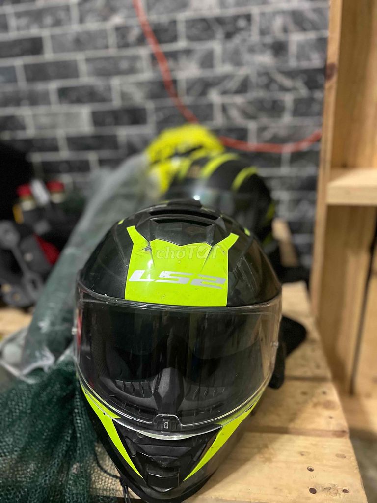 bán nón fullface tại nhà. Mua bán Phụ tùng xe tại Thị xã Bến Cát Bình Dương được đăng bởi hoang hiep hình 8